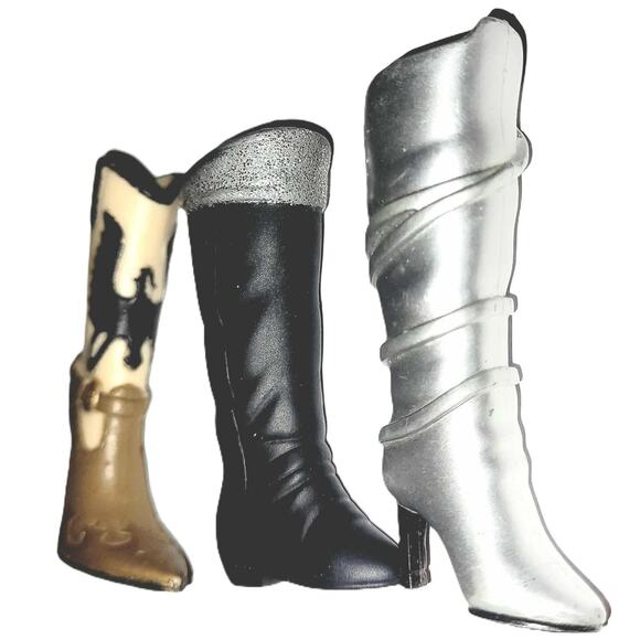 2 Single Miss-matched Barbie Boots & 1 Bratz Wild Wild West Yasmin Doll Boot - Picture 3 of 6